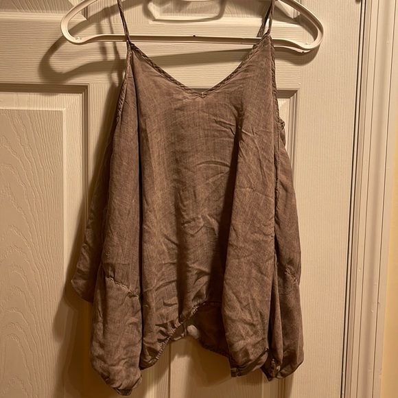 On the road XS Beige brown  linen long sleeve of the shoulder with straps top - Picture 1 of 3